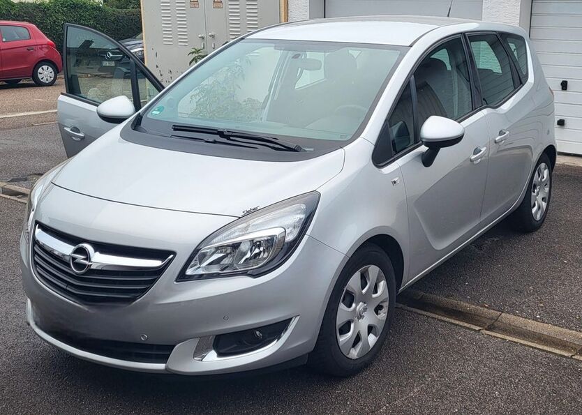 Opel Meriva 25.900 km 8.999 € Neutraubling 93073