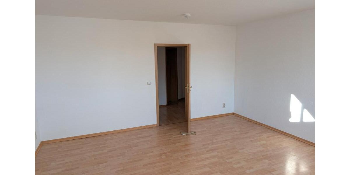 Dachgeschoßwohnung Chemnitz Kapellenberg - 3 Zimmer, 75 m&sup2;, 67.800&euro; | Angebot:26926346