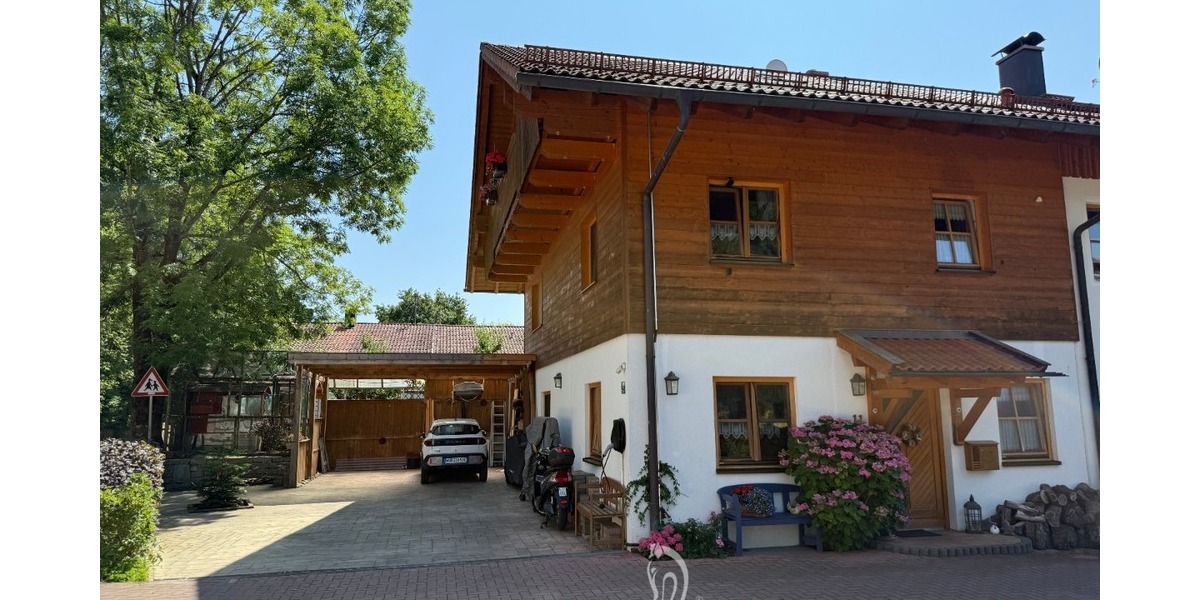 Nur 30 Minuten nach München - energieeffiziente Doppelhaushälfte mit großzügigem Garten - Doppelhaushälfte Icking | Angebot:25374808
