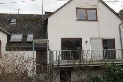 Haus Koblenz Bisholder - 7 Zimmer, 205 m&sup2;, 480.000&euro; | Angebot:27024310