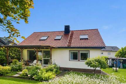 Haus Niedervellmar Niedervellmar - 4 Zimmer, 127 m&sup2;, 379.000&euro; | Angebot:26858747