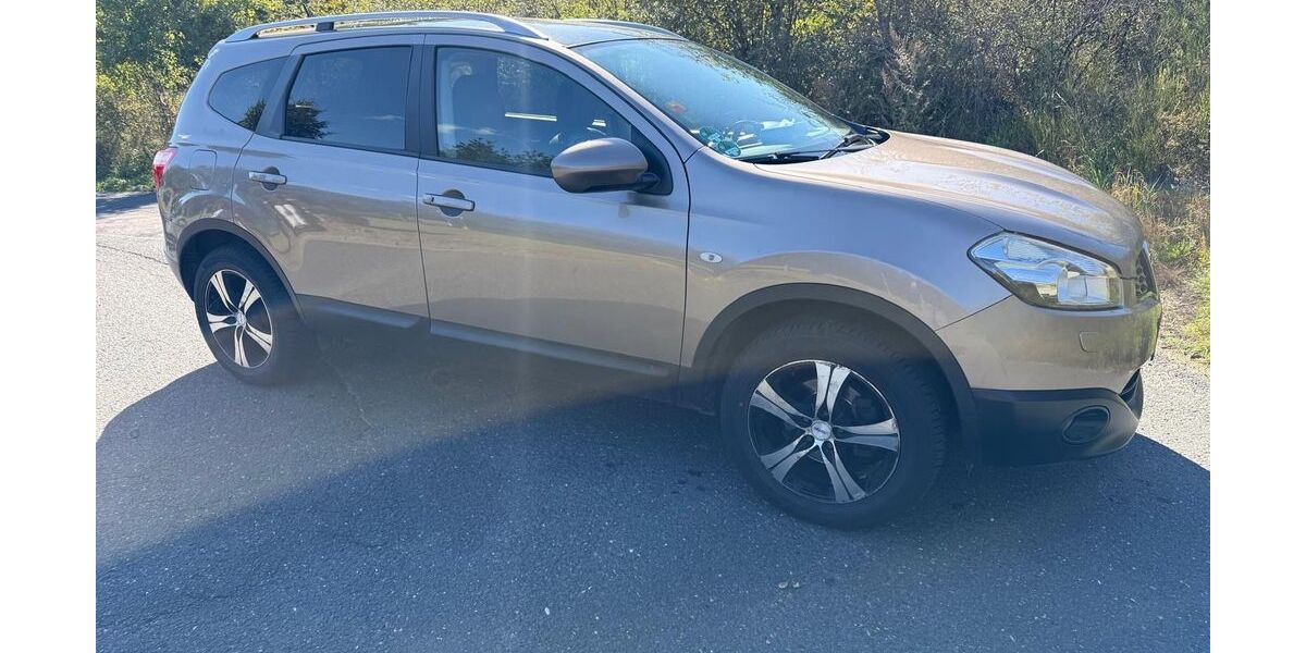 Nissan Qashqai+2 198.000 km 7.500 &euro; Bad Schwalbach 65307