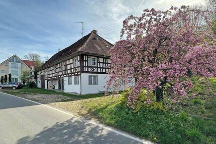 Haus Bermatingen - 4 Zimmer, 132 m&sup2;, 499.000&euro; | Angebot:25985601