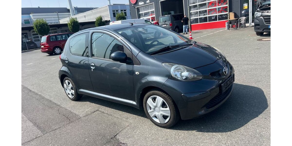 Toyota Aygo (X) 112.345 km 1.399 € Nürnberg 90439