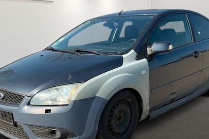 Ford Focus 136.919 km 899 &euro; Brehna 06796
