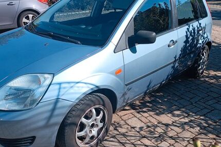 Ford Fiesta 247.417 km 1.299 &euro; Rentweinsdorfer 96184