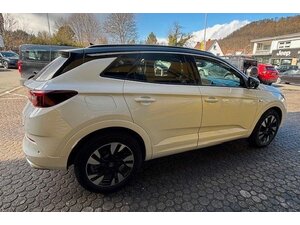 Opel Grandland Plug in Hybrid 24.218 km 27.990 &euro; Battenberg 35088
