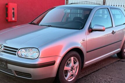 VW Golf 228.380 km 1.699 &euro; Schwedt 16303