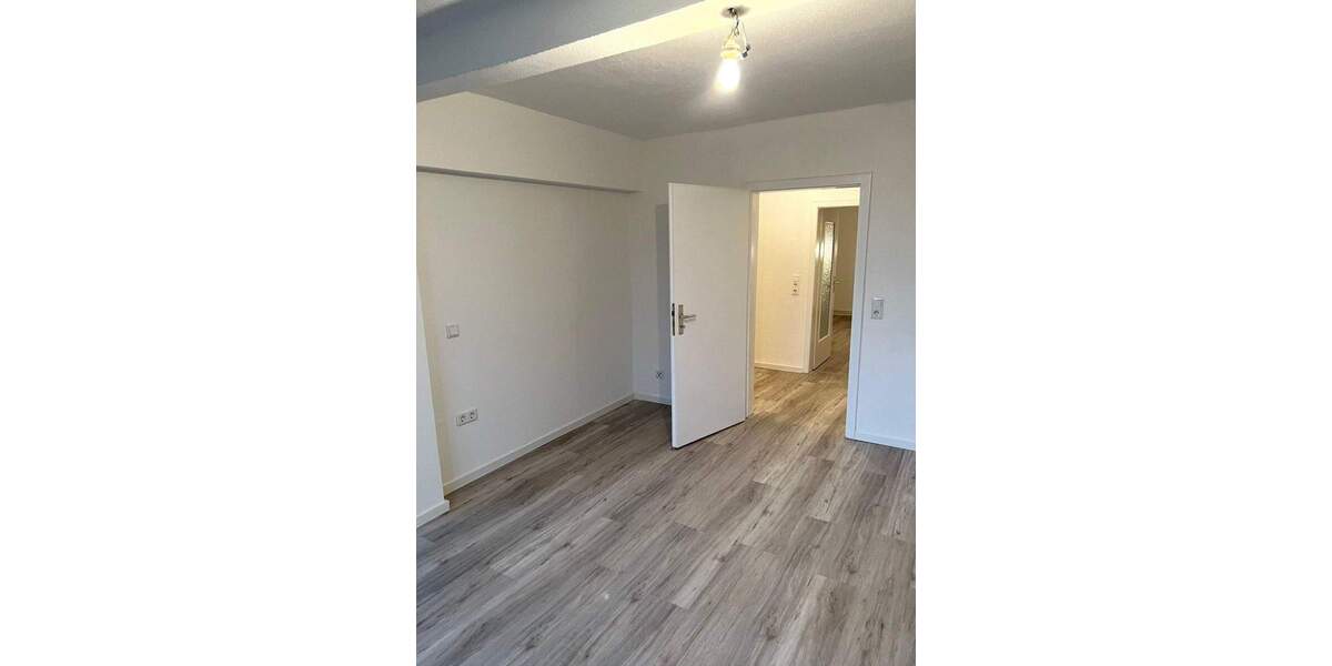 Etagenwohnung Braunschweig Querum - 2 Zimmer, 86 m&sup2;, 700&euro; | Angebot:25250475