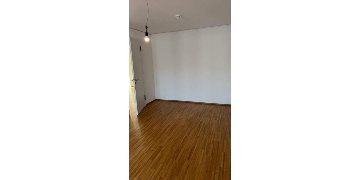 Etagenwohnung Offenbach am Main Hafen - 3 Zimmer, 100 m&sup2;, 1.890&euro; | Angebot:24269296
