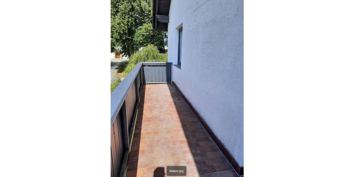 Etagenwohnung Weiding - 4 Zimmer, 97 m&sup2;, 700&euro; | Angebot:26336682