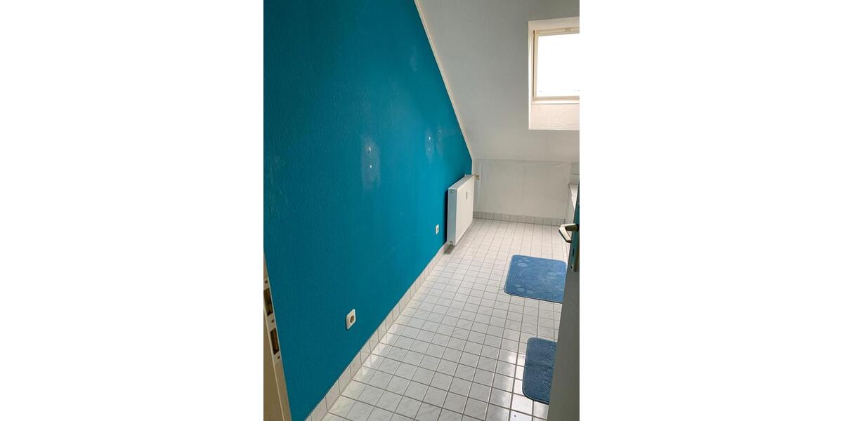 Dachgeschoßwohnung Tönisvorst - 2 Zimmer, 74 m&sup2;, 600&euro; | Angebot:26296368