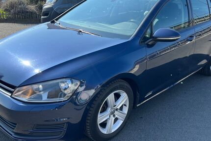 VW Golf 274.500 km 4.999 &euro; Würzburg 97076