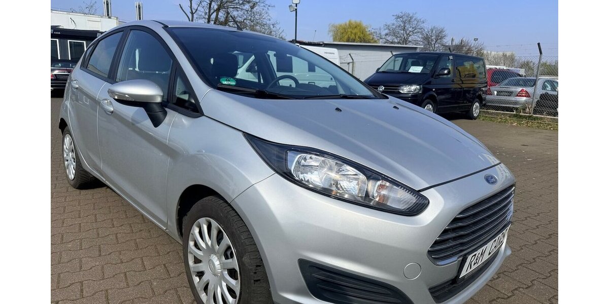 Ford Fiesta 1.6 Automatik Trend/51.000km 51.100 km 7.690 &euro; Frankfurt 60386