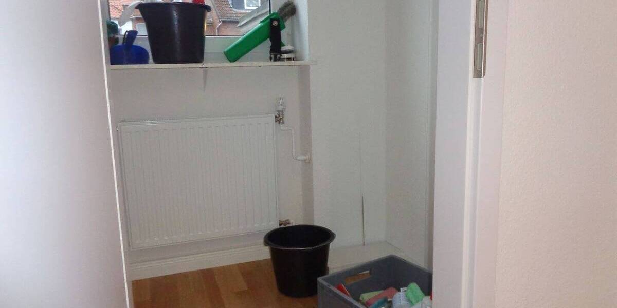 Einziehen und Wohlfühlen! 3 Zimmer- Wohnung mit Balkon, Einbauküche, Bad mit Wanne, Keller 3 zimmer