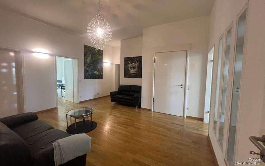 Büro in München-Maxvorstadt 4.140 € 180 m²
