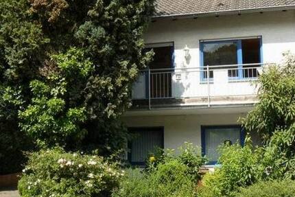Investition für die Zukunft: Familienfreundliche Doppelhaushälfte mit Garten 6 zimmer