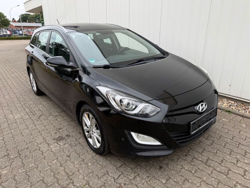 i30
