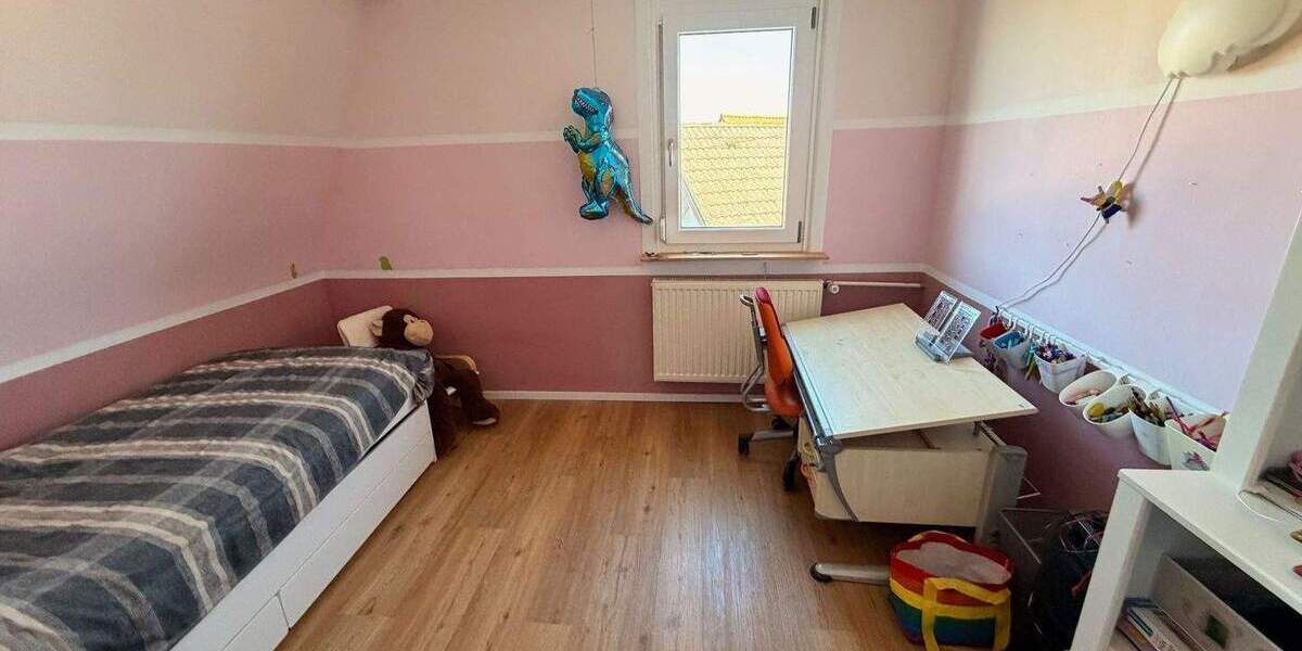 Doppelhaushälfte Straubenhardt Conweiler - 2 Zimmer, 112 m&sup2;, 310.000&euro; | Angebot:25358486