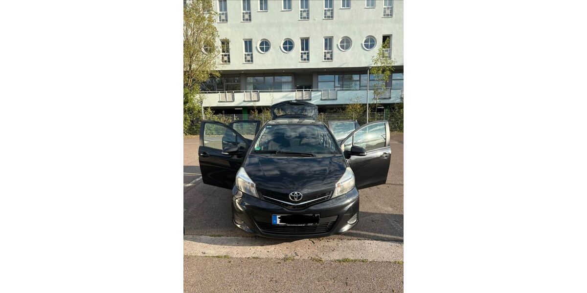 Toyota Yaris 248.000 km 700 &euro; Backnang 71522