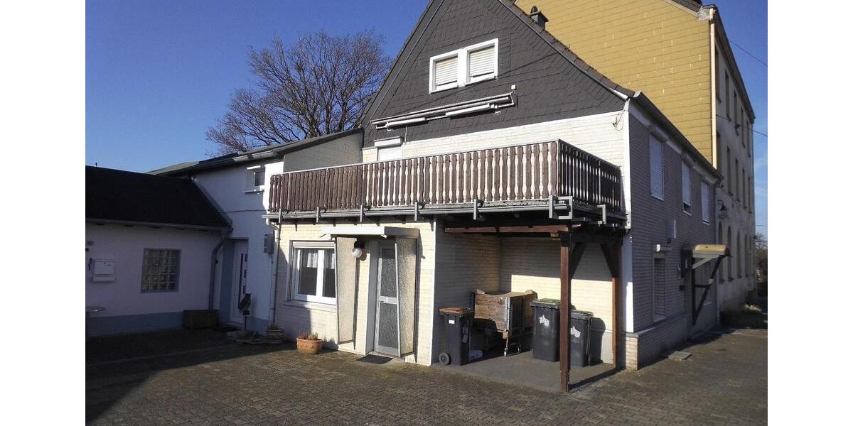 Bauernhaus, Landhaus Radevormwald - 5 Zimmer, 150 m&sup2;, 1.200&euro; | Angebot:24387571