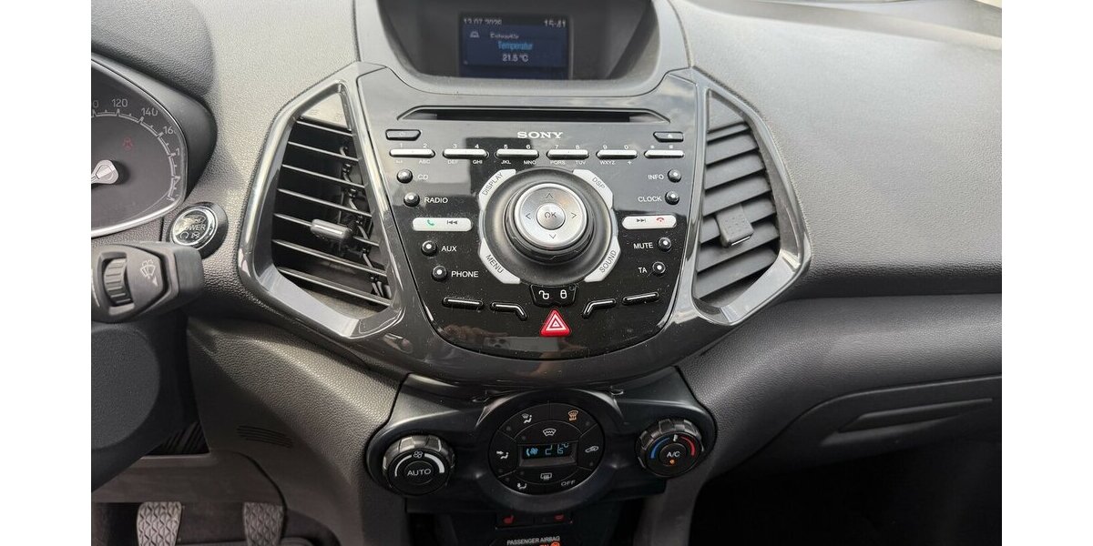 Ford EcoSport Titanium 1.Hand Top Zustand 129.877 km 6.199 &euro; Frankfurt 60386
