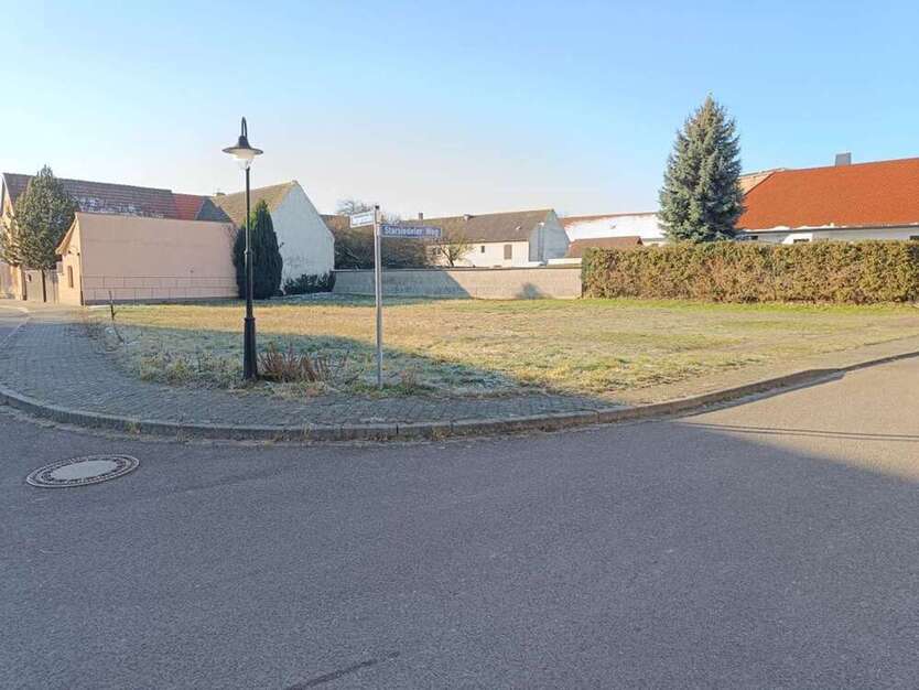 Grundstück zu verkaufen in Lützen 20.000 € 741 m²