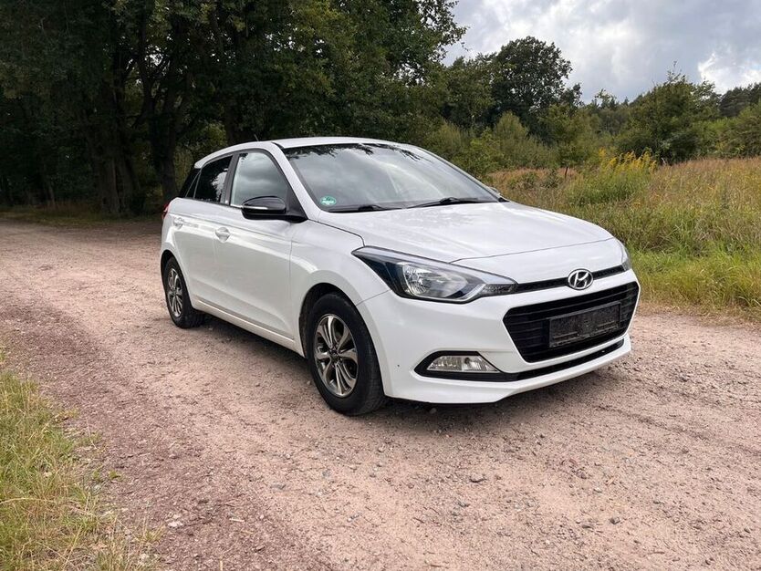 i20