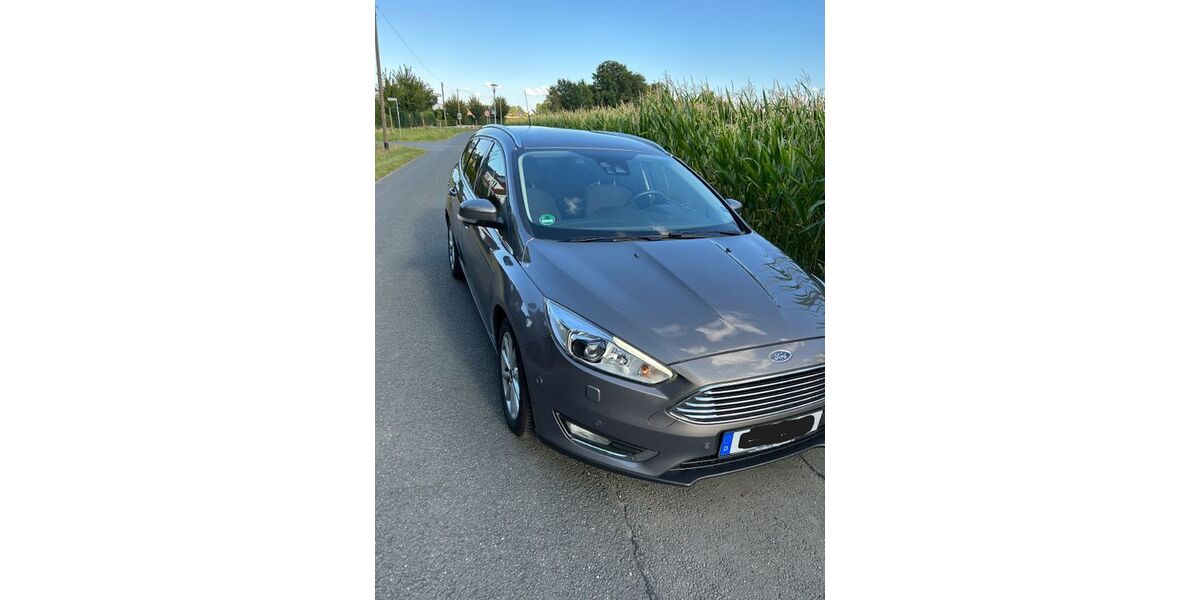 Ford Focus 98.500 km 6.400 &euro; Versmold 33775