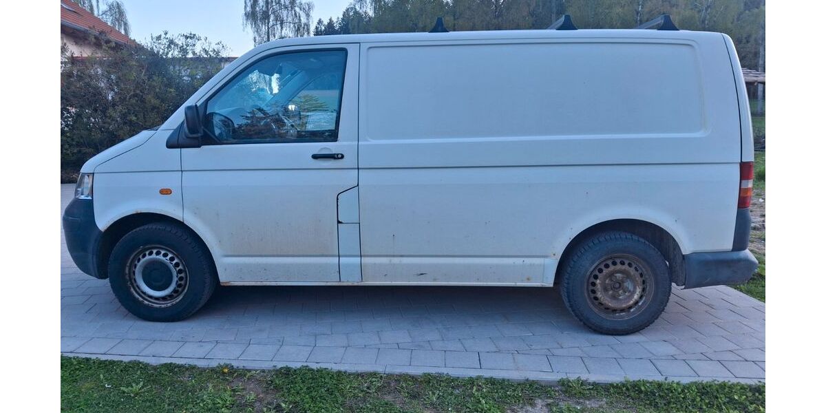 VW T5 Transporter 274.000 km 5.700 &euro; Michelsneukirchen 93185