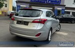 Hyundai i30 FIFA World Cup Edition*NAV*SHZ*StandH*R-CAM* 49.964 km 9.990 &euro; Berlin 13187