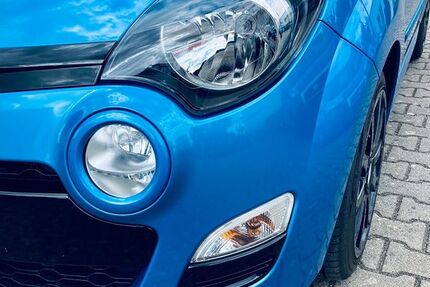 Renault Twingo 82.500 km 4.800 &euro; Würzburg 97084
