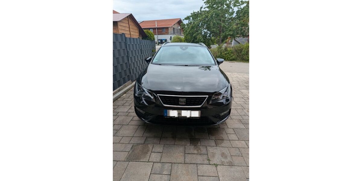 Seat Leon 116.000 km 9.900 &euro; Obing 83119