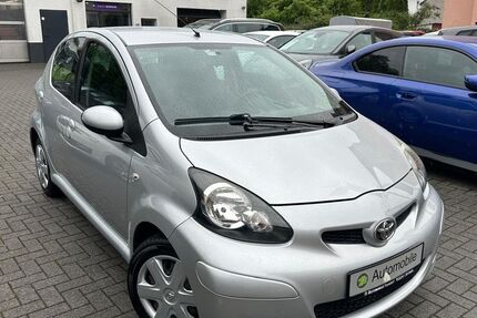 Toyota Aygo (X) 76.460 km 3.999 &euro; Troisdorf 53840