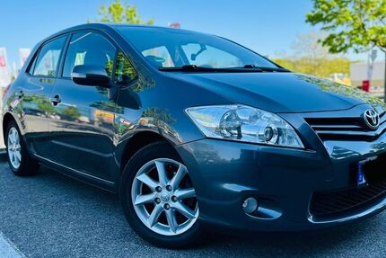 Toyota Auris 107.519 km 5.590 &euro; Nürnberg 90461