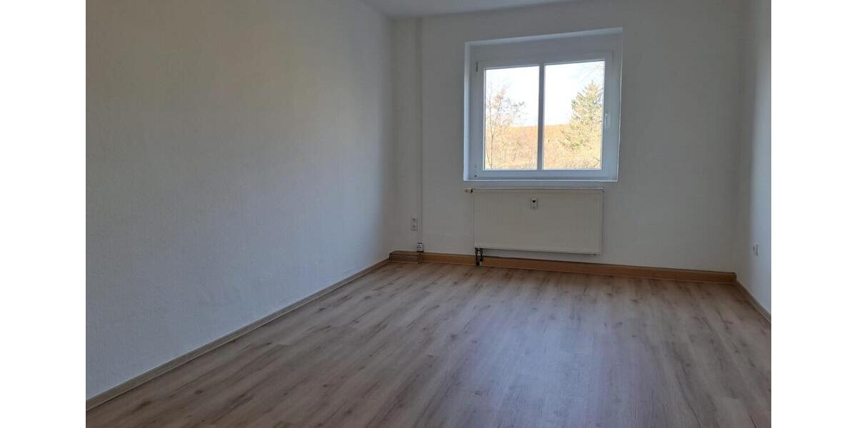 Etagenwohnung Senftenberg - 2 Zimmer, 48 m&sup2;, 300&euro; | Angebot:25960015