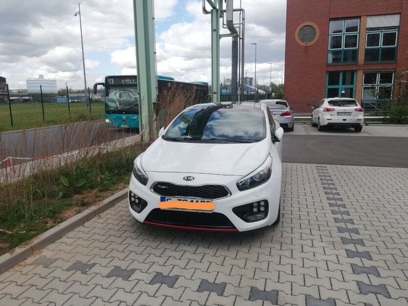 Kia pro ceed / ProCeed 114.000 km 10.000 € Frankfurt am Main 65933