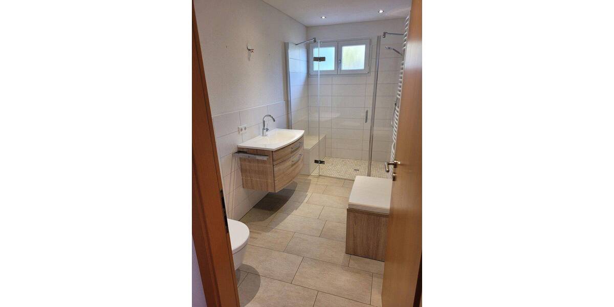 Etagenwohnung Laufenburg (Grunholz) Grunholz - 4 Zimmer, 146 m&sup2;, 1.595&euro; | Angebot:26865301