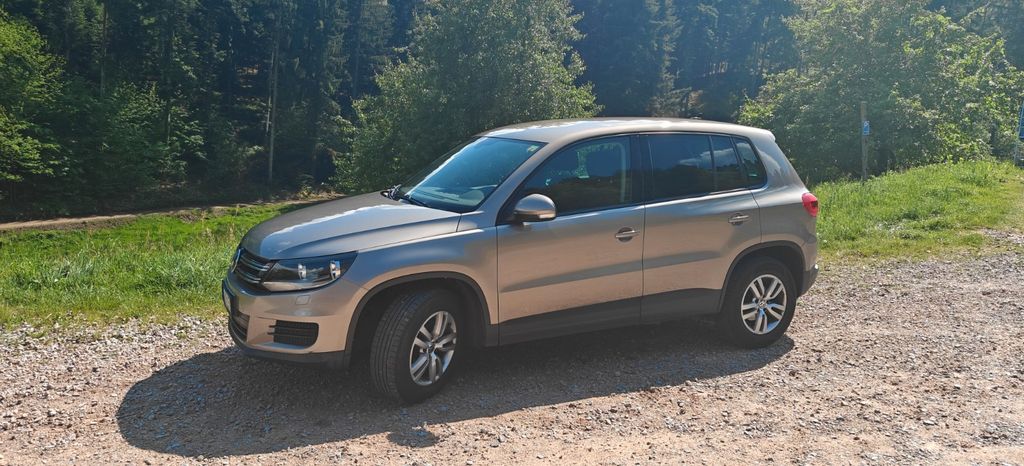 VW Tiguan 211.713 km 8.950 &euro; Gengenbach 77723