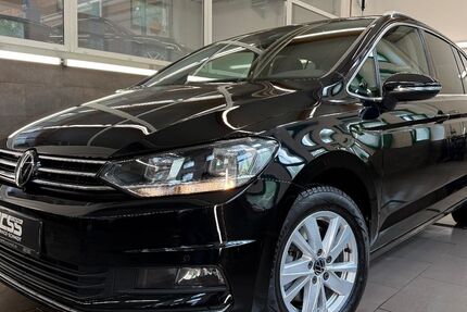 VW Touran 27.287 km 26.988 &euro; Cottbus 03044