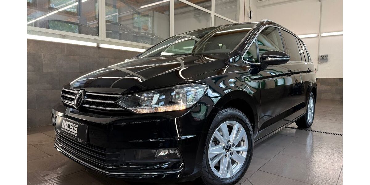 VW Touran 27.287 km 26.988 &euro; Cottbus 03044