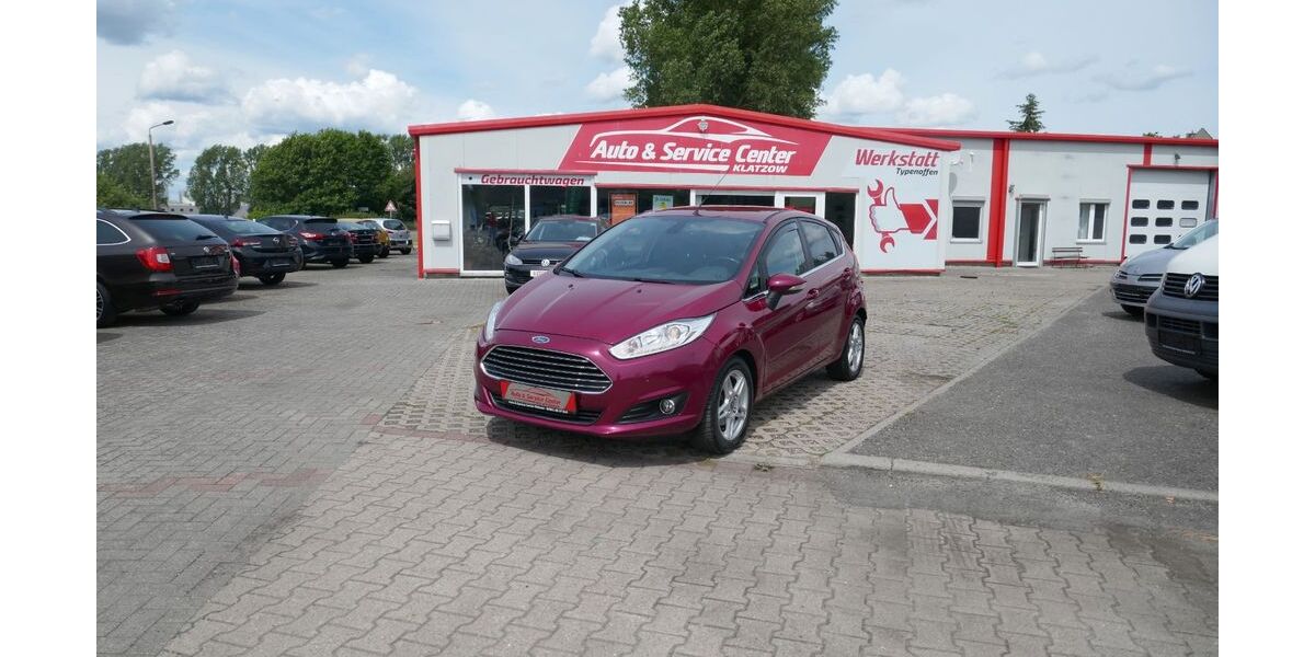 Ford Fiesta 124.681 km 5.050 &euro; Altentreptow 17087