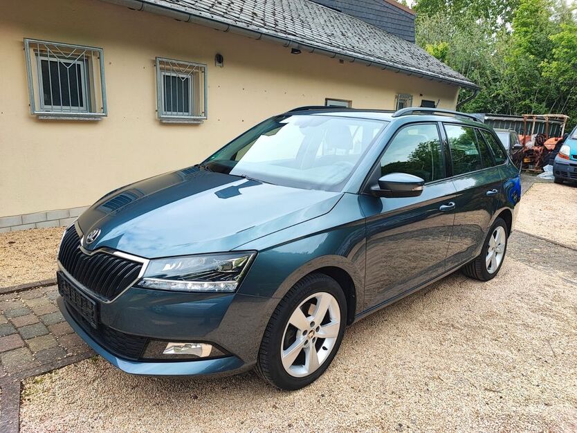 Skoda Fabia 56.000 km 14.990 € Macken 56290