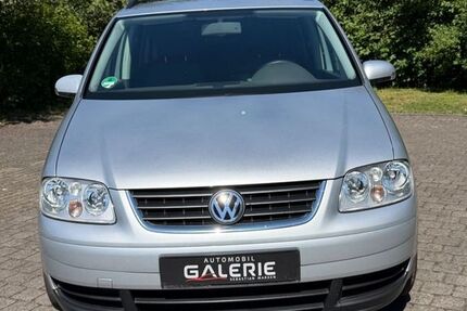 VW Touran 121.300 km 4.900 &euro; Lennestadt 57368