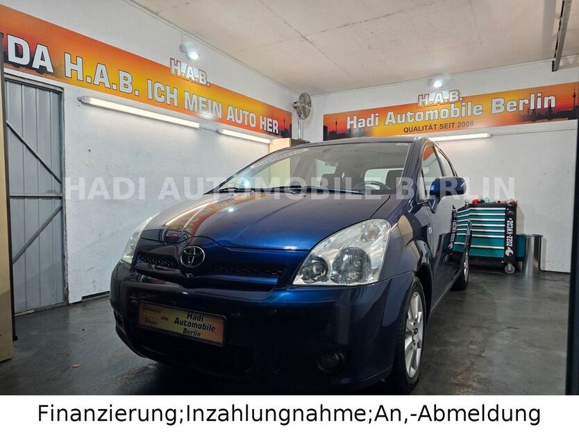 Toyota Corolla Verso 171.008 km 6.499 € Berlin 12347
