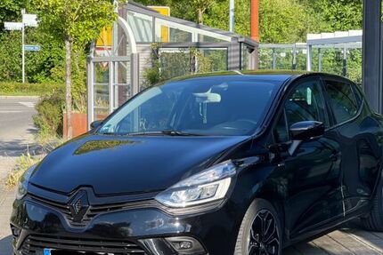 Renault Clio 37.800 km 12.980 € Tuttlingen 78532
