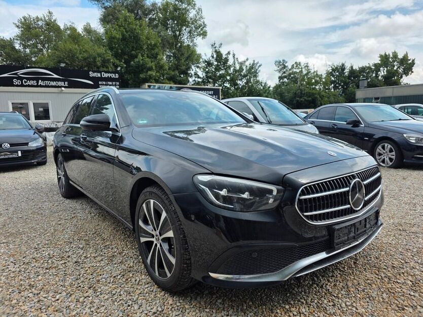 E 300