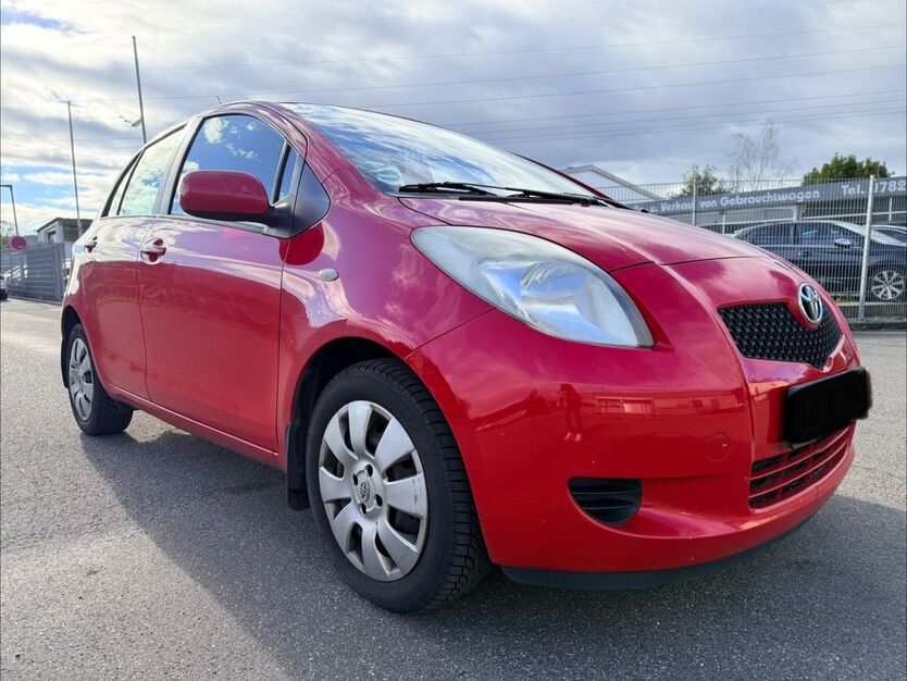 Toyota Yaris 236.000 km 3.800 € Lahr-Langenwinkel 77933
