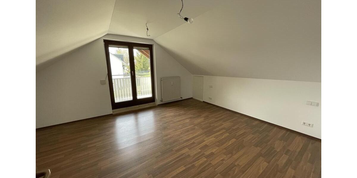 Dachgeschoßwohnung Wüstenrot - 2 Zimmer, 74 m&sup2;, 625&euro; | Angebot:25613597