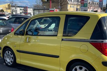 Peugeot 1007 124.000 km 1.650 &euro; Mannheim 68307